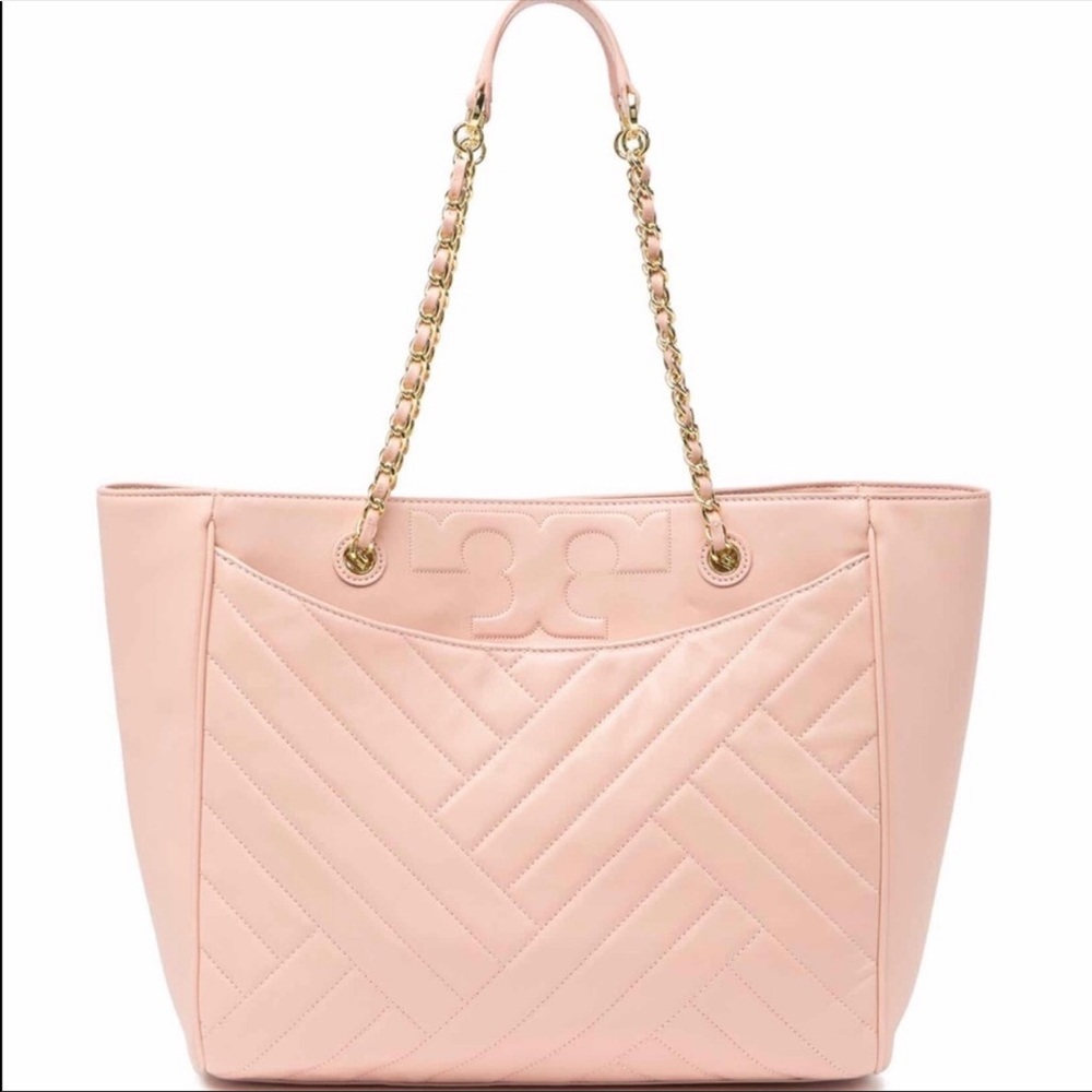 Gently used 🎀 Tory Burch Alexa Quilted Tote